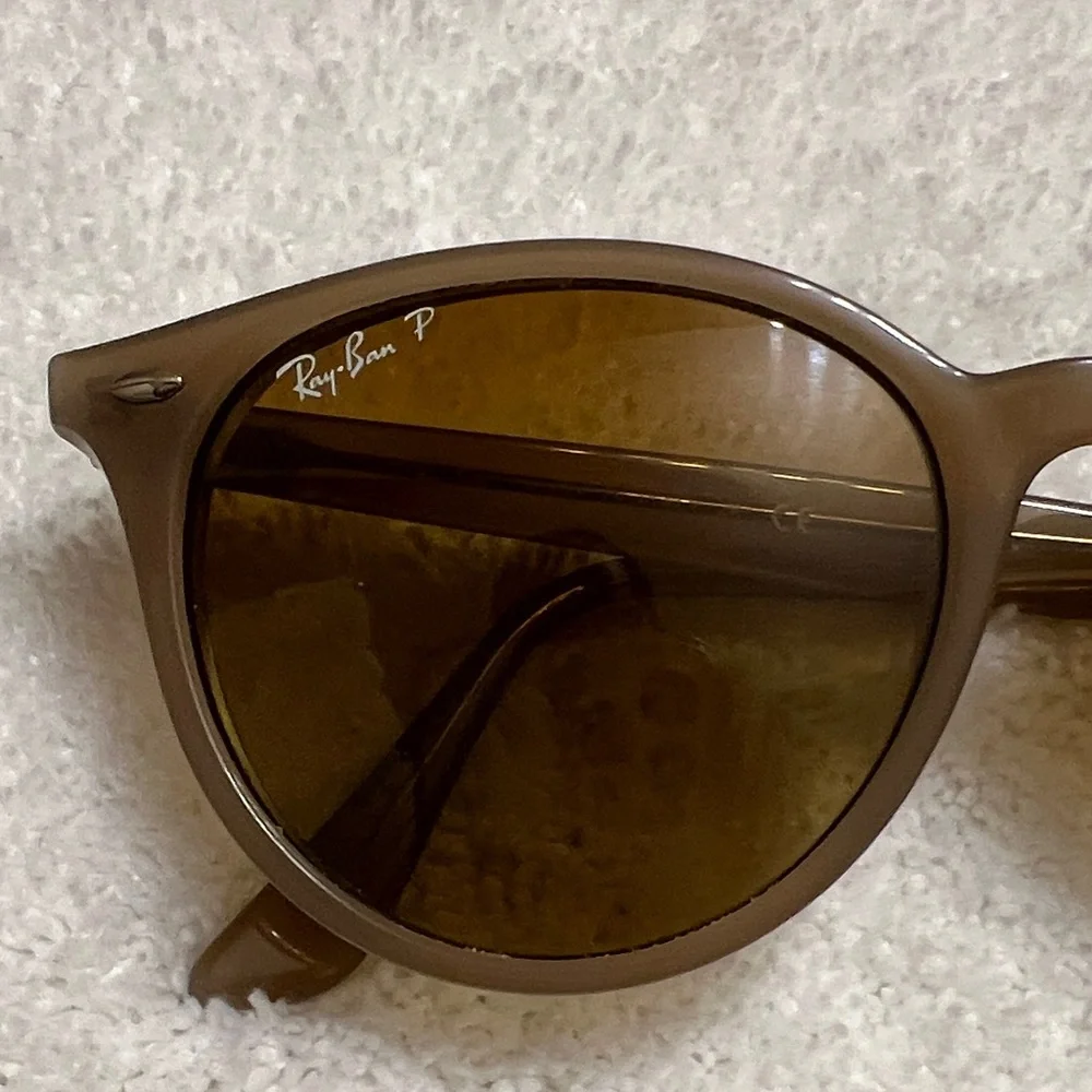 Ray-Ban RB  opal beige brown gradient dark  Sunglasses